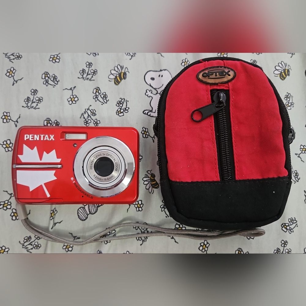 Pentax Optio E50 8.1MP Digital Camera (working)